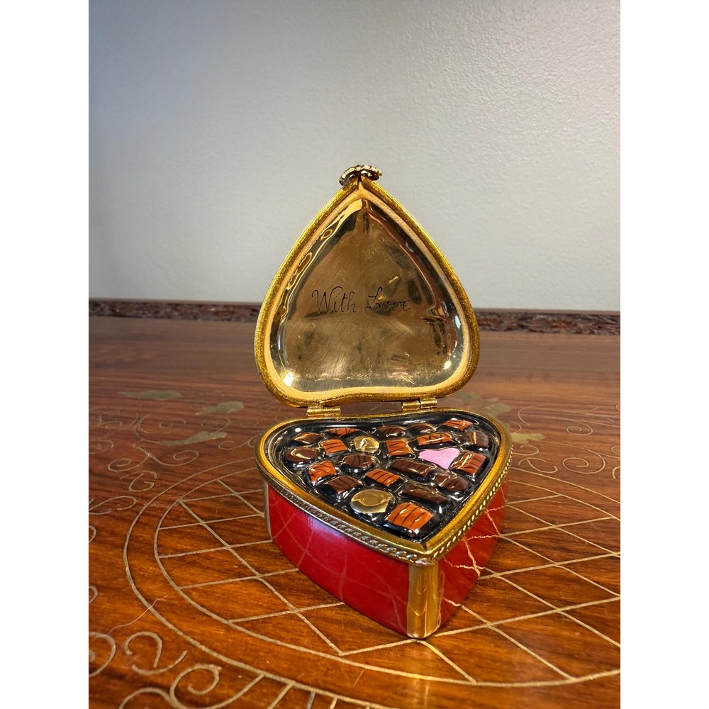 Vintage Rochard Limoges Heart Chocolate Box • Hand Painted Porcelain Trinket Box - Picture 6 of 17